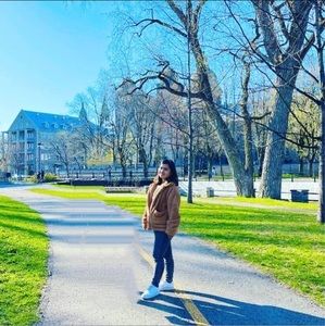 Meet your Posher, Liezel